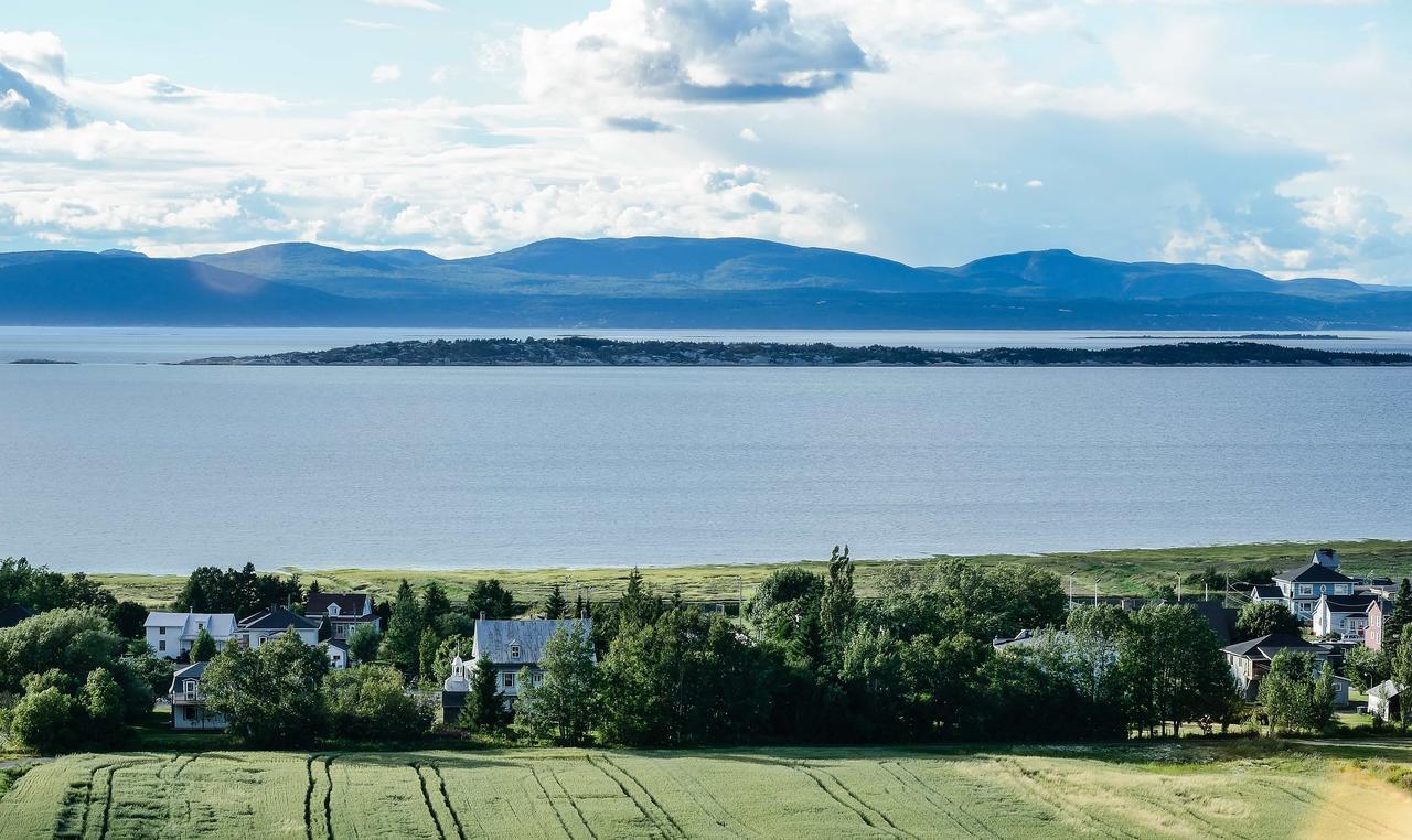 Auberge Le 112 Saint Andre De Kamouraska Bagian luar foto