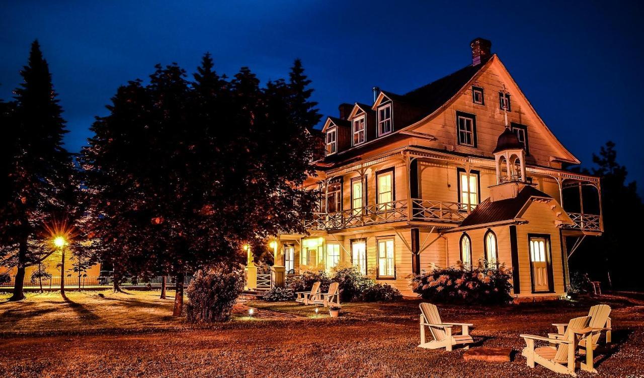 Auberge Le 112 Saint Andre De Kamouraska Bagian luar foto